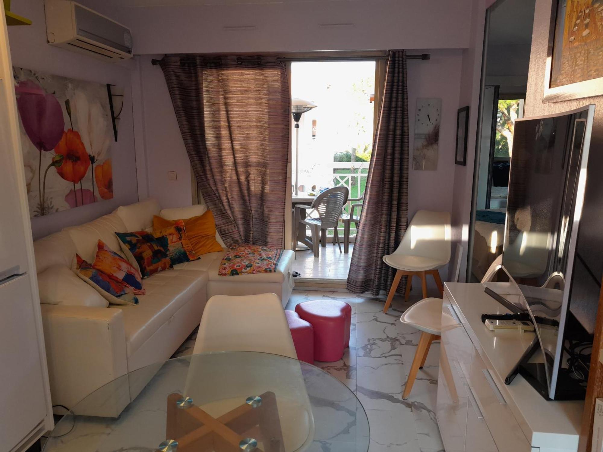 Sole E Mare 2 Pieces Apercu Mer Golfe-Juan Dış mekan fotoğraf